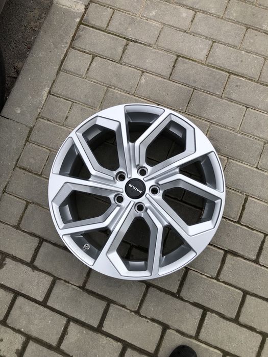 Джанти Radius 18 5x112 ET 41 с гуми 225/45/18 VW Seat Audi Skoda