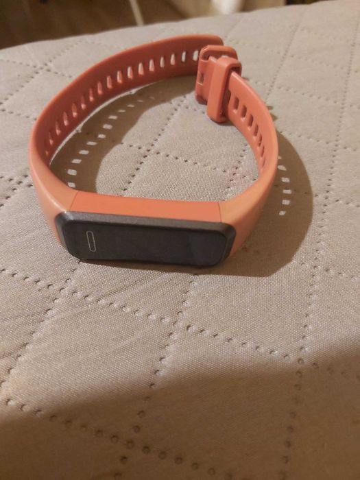 Продавам смарт гривна ,,Huawei,,