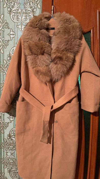 Пальто коричневый