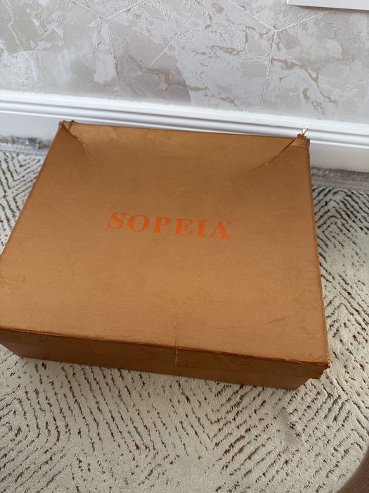 Продам женские сапоги кожаные. 30000 тг.