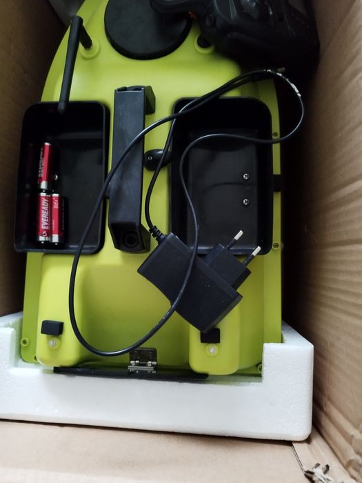 Лодка за захранка