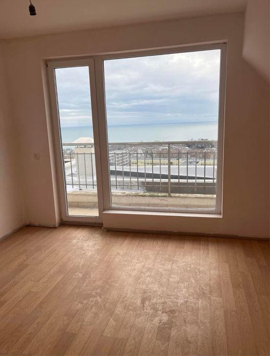 Продава се Тристаен апартамент в Варна, Базар Левски - 198 кв.м за 1213 €/кв.м - Снимка #4