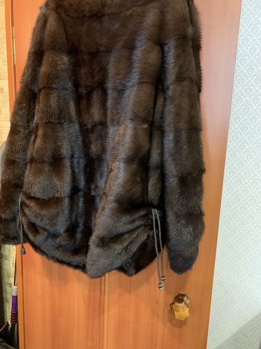 Продам норковую шубу