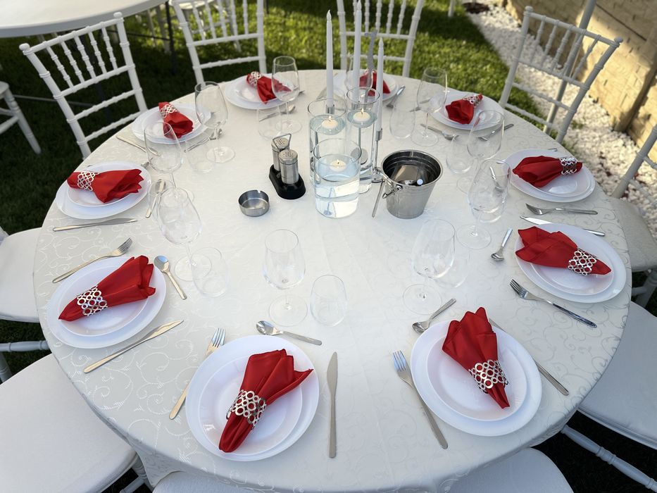 Inchiriere corturi, mese si scaune pentru evenimente