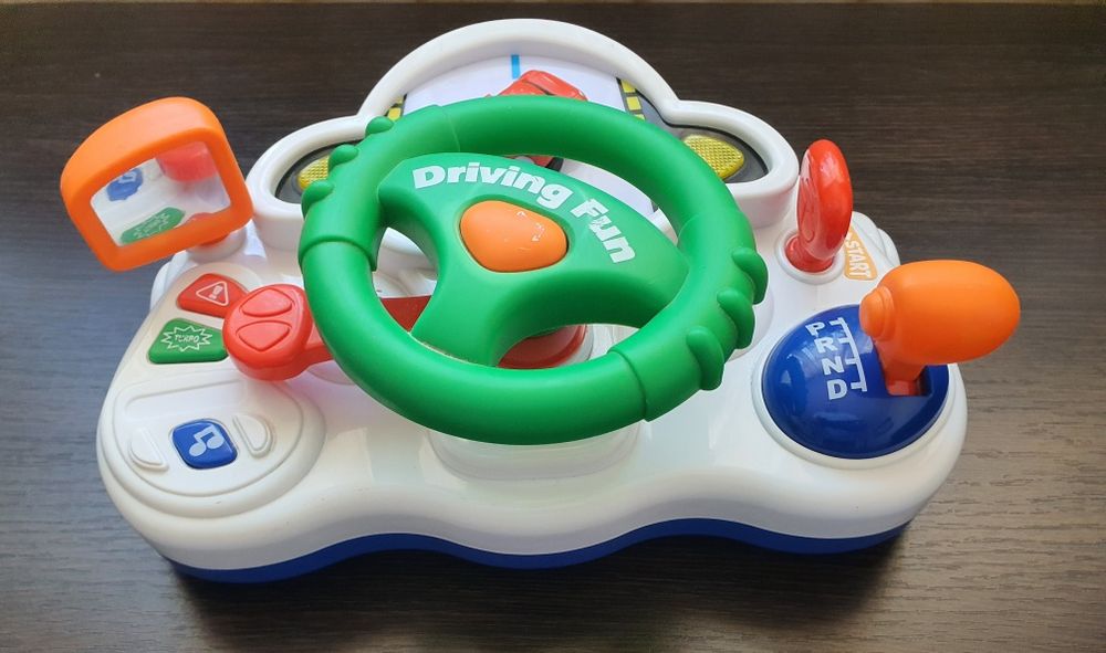 Volan jucărie pentru copii