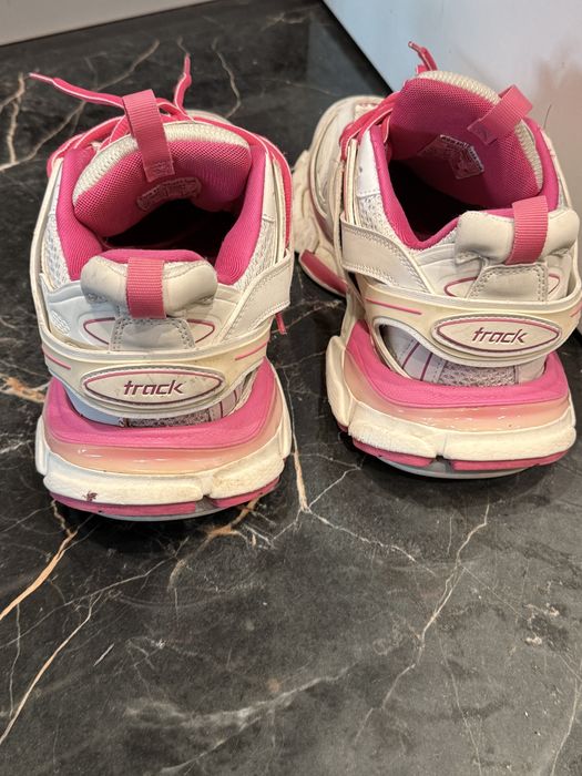 balenciaga track