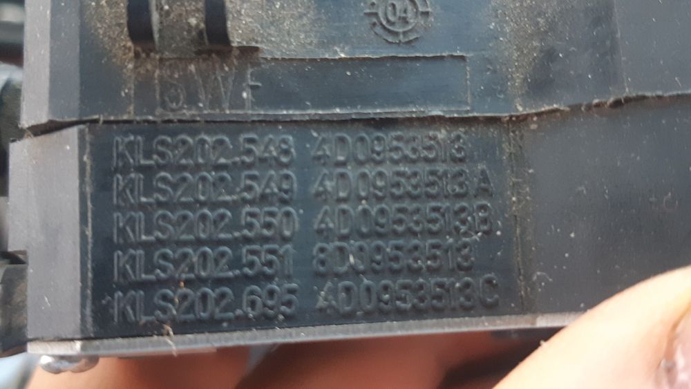 Подрулевой переключатель поворотников Ауди А4