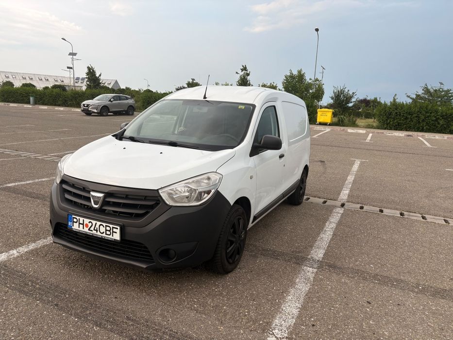 Vând Dacia Dokker