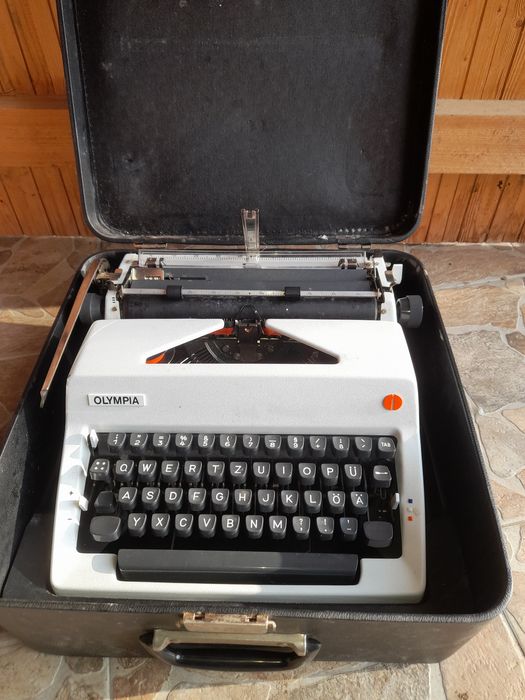 Masina de scris import Germania