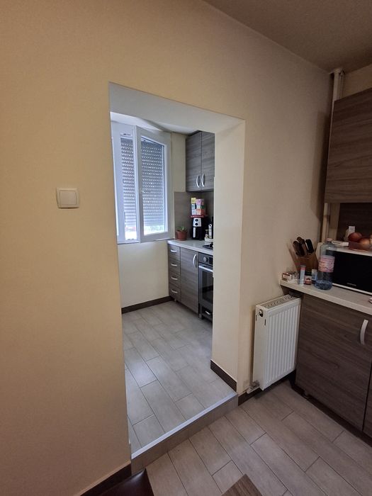 Vând apartament cu 4 cameră