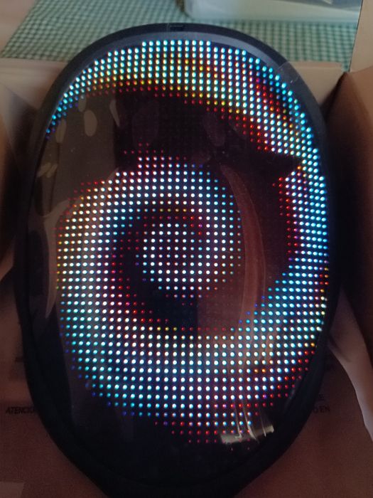 Блутут Маска с RGB подсветка