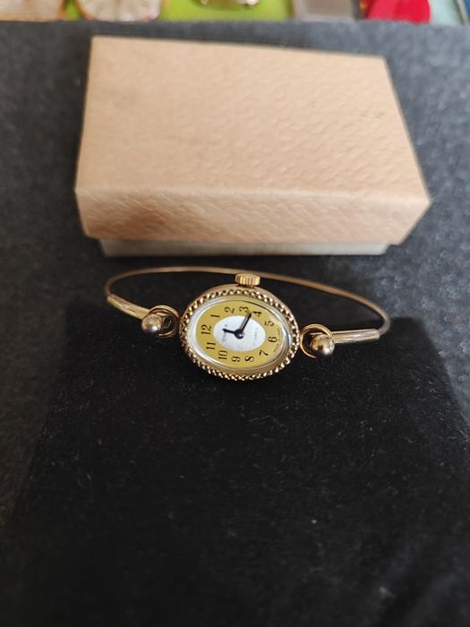 ЧасовникЧайка гривна