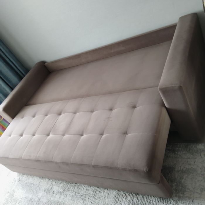 Срочно продаю диван