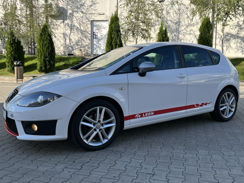 SEAT Leon 2013 — imagine 3