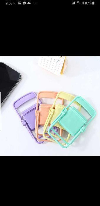 Сгъваема стойка за телефон и таблет във формата на стол