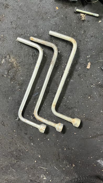 Продам запчасти на бмв е39