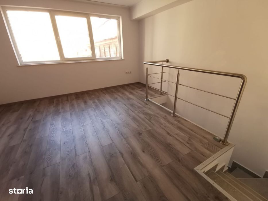 Spatiu comercial zona piata centrala,parter+etaj, suprafata utila 60mp