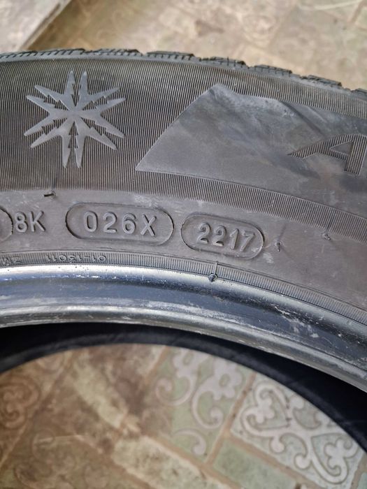 Michelin 225/55R17 Alpin 5