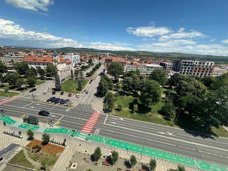 Inchiriez apart.3 camere dec.in Alba Iulia-ultracentral