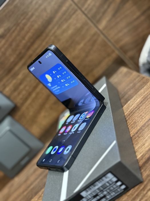 Galaxy Z Flip7 12GB/256GB vietnam