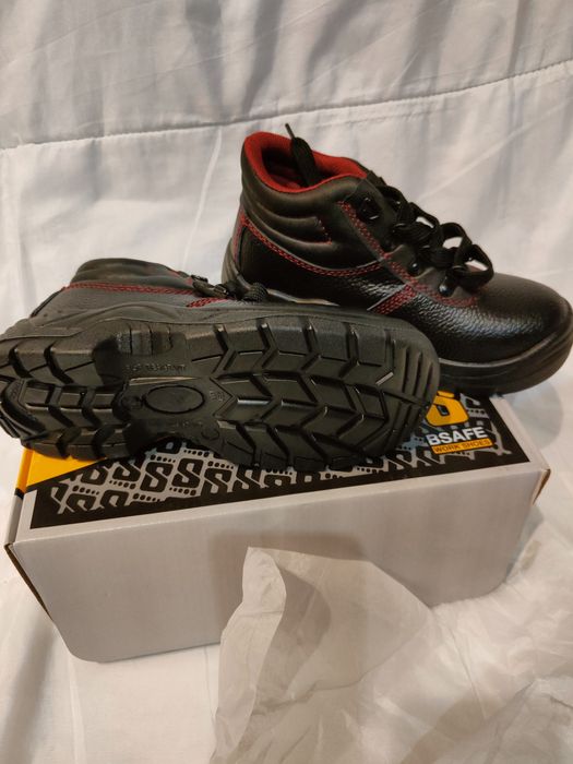 Работни дамски обувки