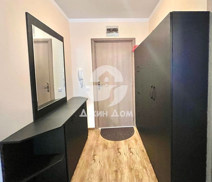 Просторен двустаен апартамент в к-с „Съни Бийч Плаза“, Слънчев бряг