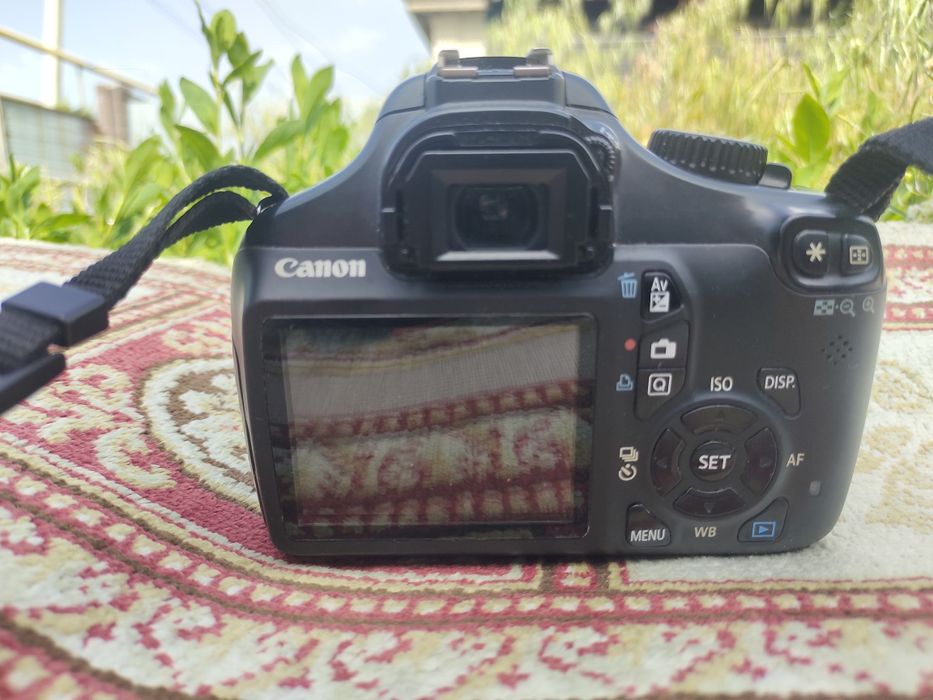 Фотоаппарат Canon EOS 1100D