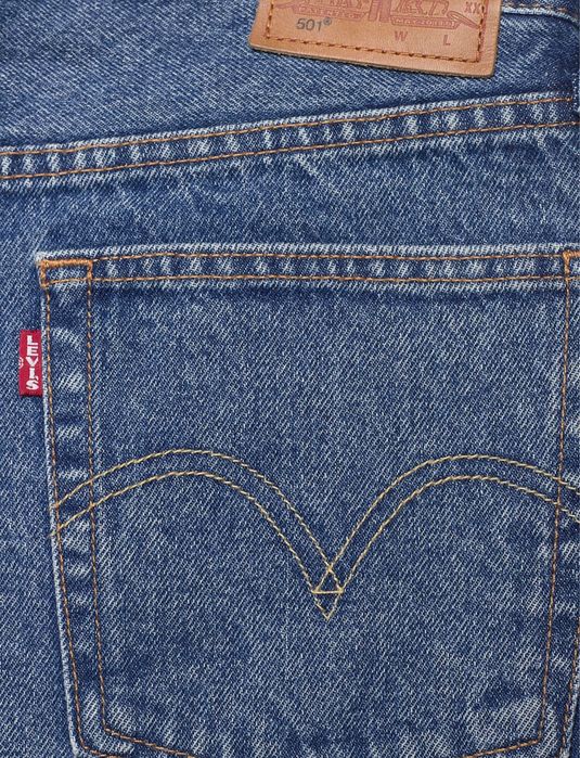 Blugi Levi’s dama