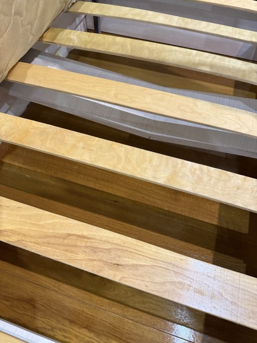 Отдам кровать полуторку