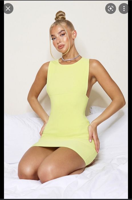 Rochie PrettyLittleThing