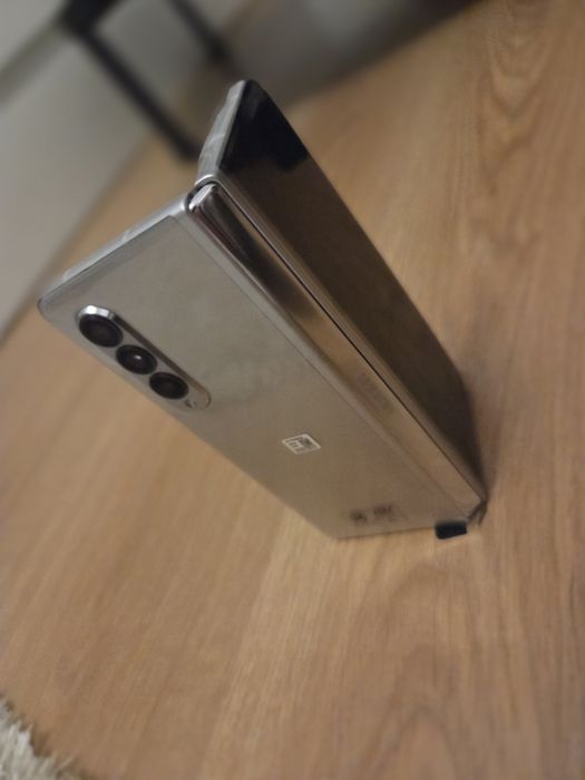 Samsung Galaxy Z Fold 5G