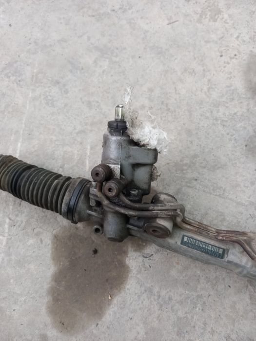 Рулевая рейка на w220 мерседес.