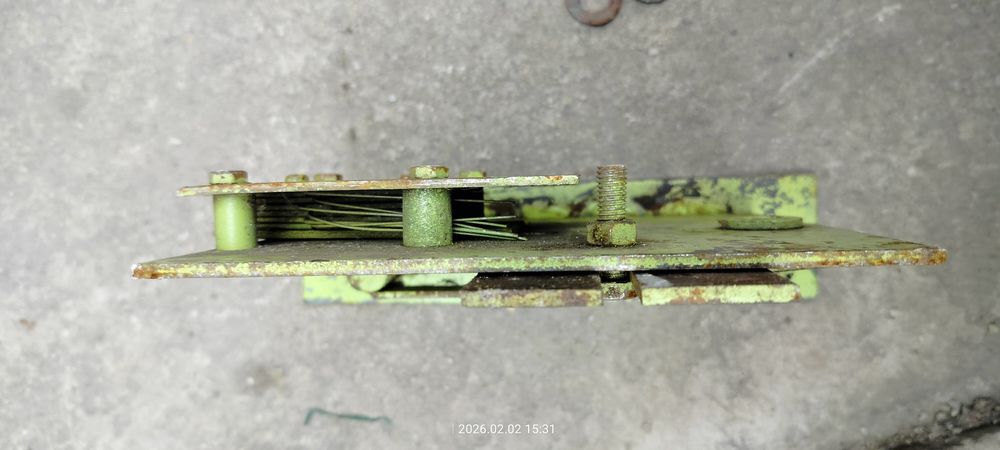 Продам самодельный замок .