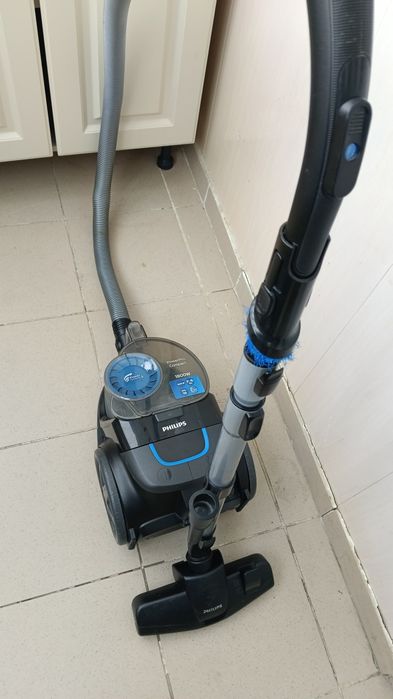 Пылесос Philips 1800w fc9350-01