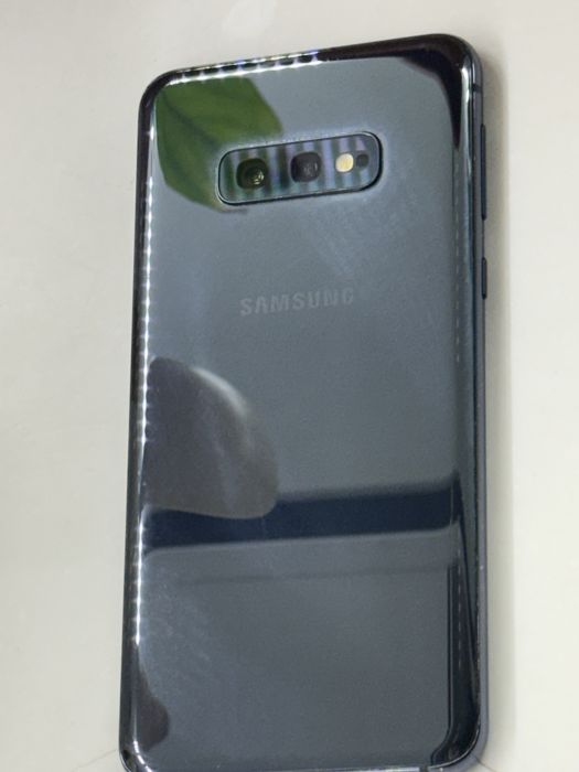 Samsung s10e 128/6