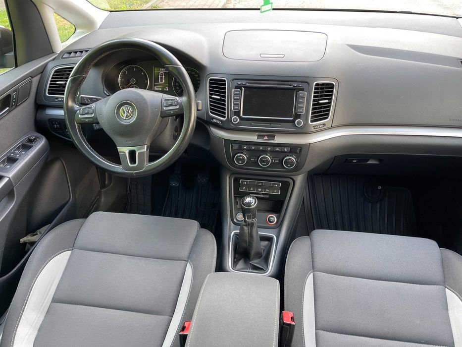 Volkswagen Sharan 2.0TDI-177CP / Model LIFE / Full Option /