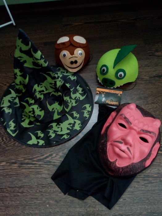 Хелоуин маски и др. аксесоари/цени в описанието