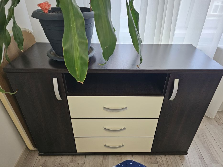 Donez comoda TV venghe