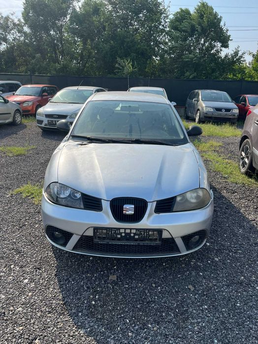 Dezmembrez Seat Ibiza 6L facelift 1,2 benzina gri argintiu 4 usi 2006
