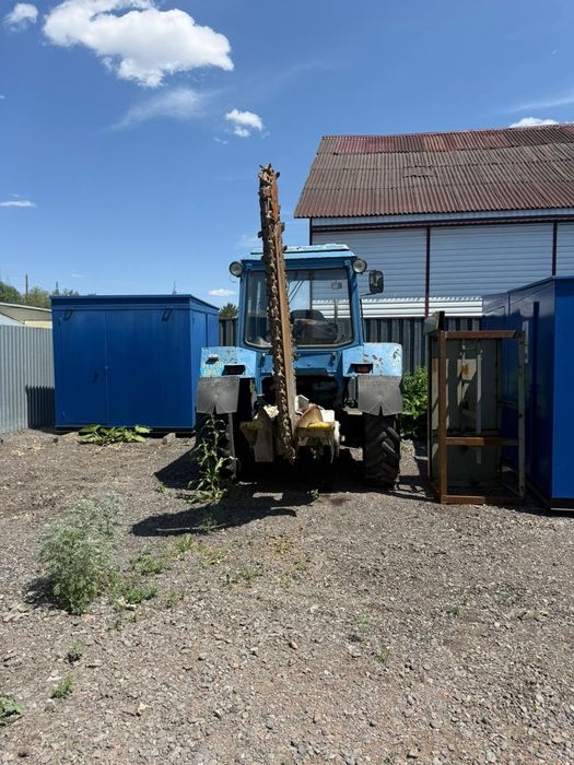 Продам Бар (бурильная машина БМ205)