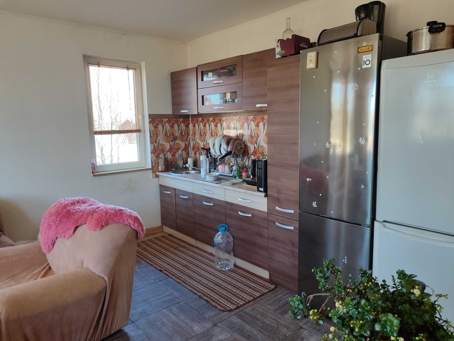 Двуетажна къща в Царичино