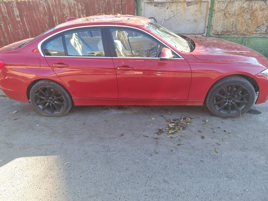 Dezmembrez bmw f30 320d 2013 184cp