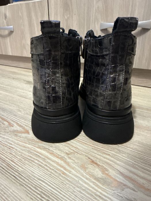 Дамски боти, 39 номер, естествен лак