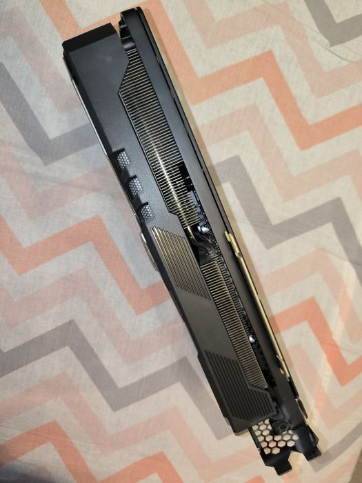 Продам видеокарту  RTX 3070 ti