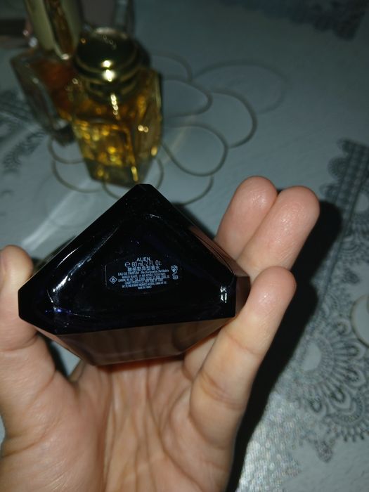 Продам парфюмы разные оригинал 100%