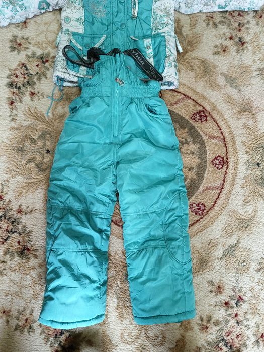 Зимний комбинезон для девочки