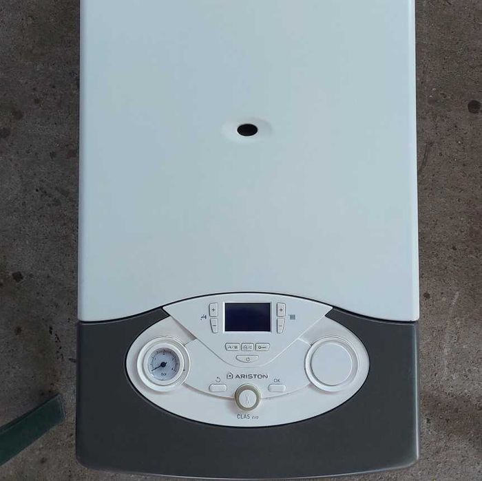 Depozit piese s.h.centrale ARISTON diverse modele