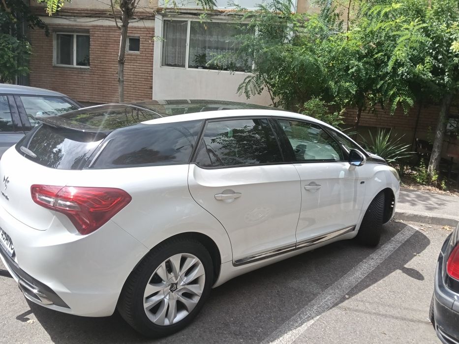 Citroen DS 5 hybrid