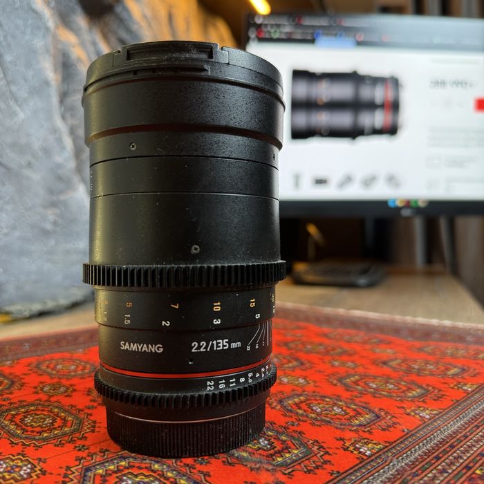 Объективы Samyang EF и Sigma EF