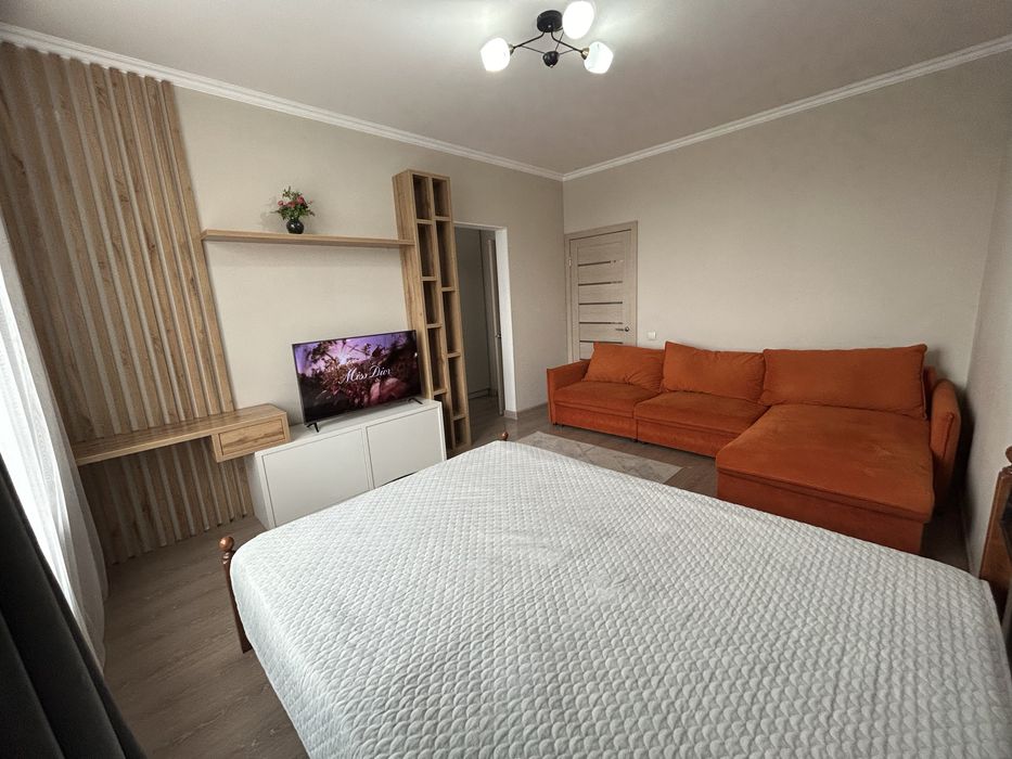 Левый берег. Хан шатыр. Медцентры.